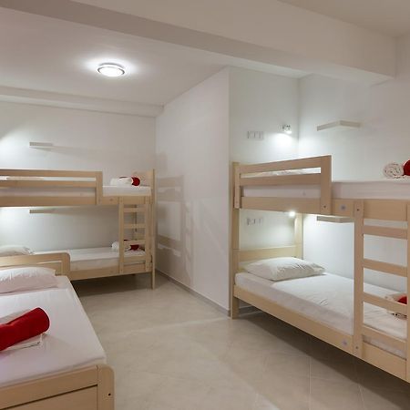 Hostel Free Bird (Adults Only) ดูบรอฟนิก ภายนอก รูปภาพ