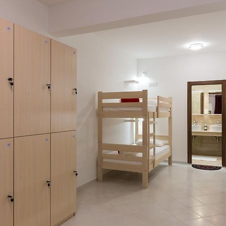 Hostel Free Bird (Adults Only) ดูบรอฟนิก ภายนอก รูปภาพ
