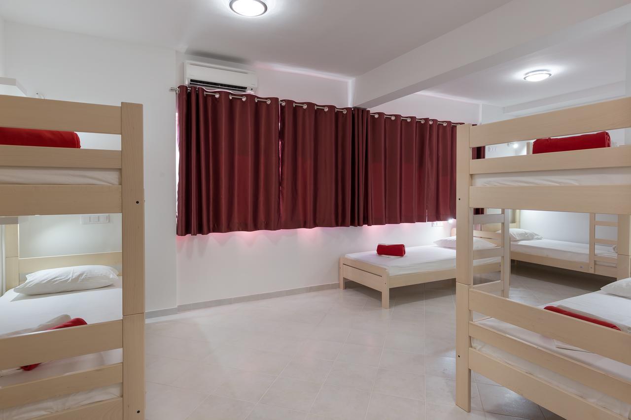 Hostel Free Bird (Adults Only) ดูบรอฟนิก ภายนอก รูปภาพ