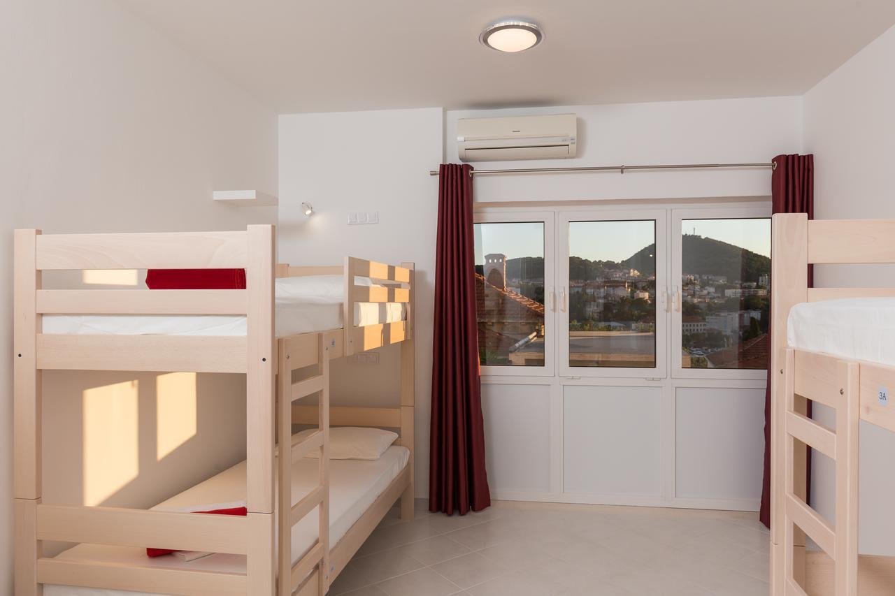 Hostel Free Bird (Adults Only) ดูบรอฟนิก ภายนอก รูปภาพ