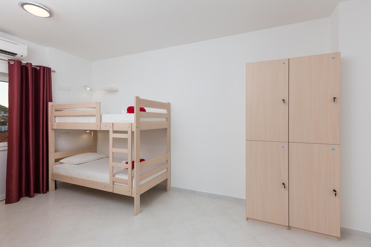 Hostel Free Bird (Adults Only) ดูบรอฟนิก ภายนอก รูปภาพ