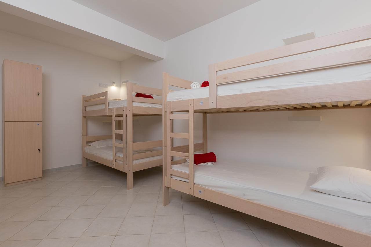Hostel Free Bird (Adults Only) ดูบรอฟนิก ภายนอก รูปภาพ